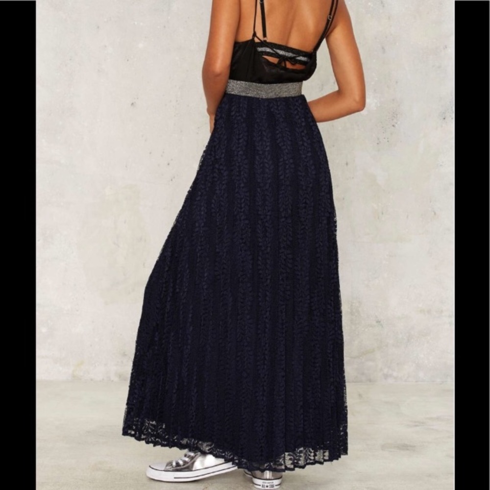 - Nasty Gal Lucy Paris Navy Pleated Lace Maxi Skirt - Picture 3 of 3